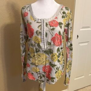 Hurley Floral Long Sleeve Henley - Red and Yellow Y2K
Size Medium